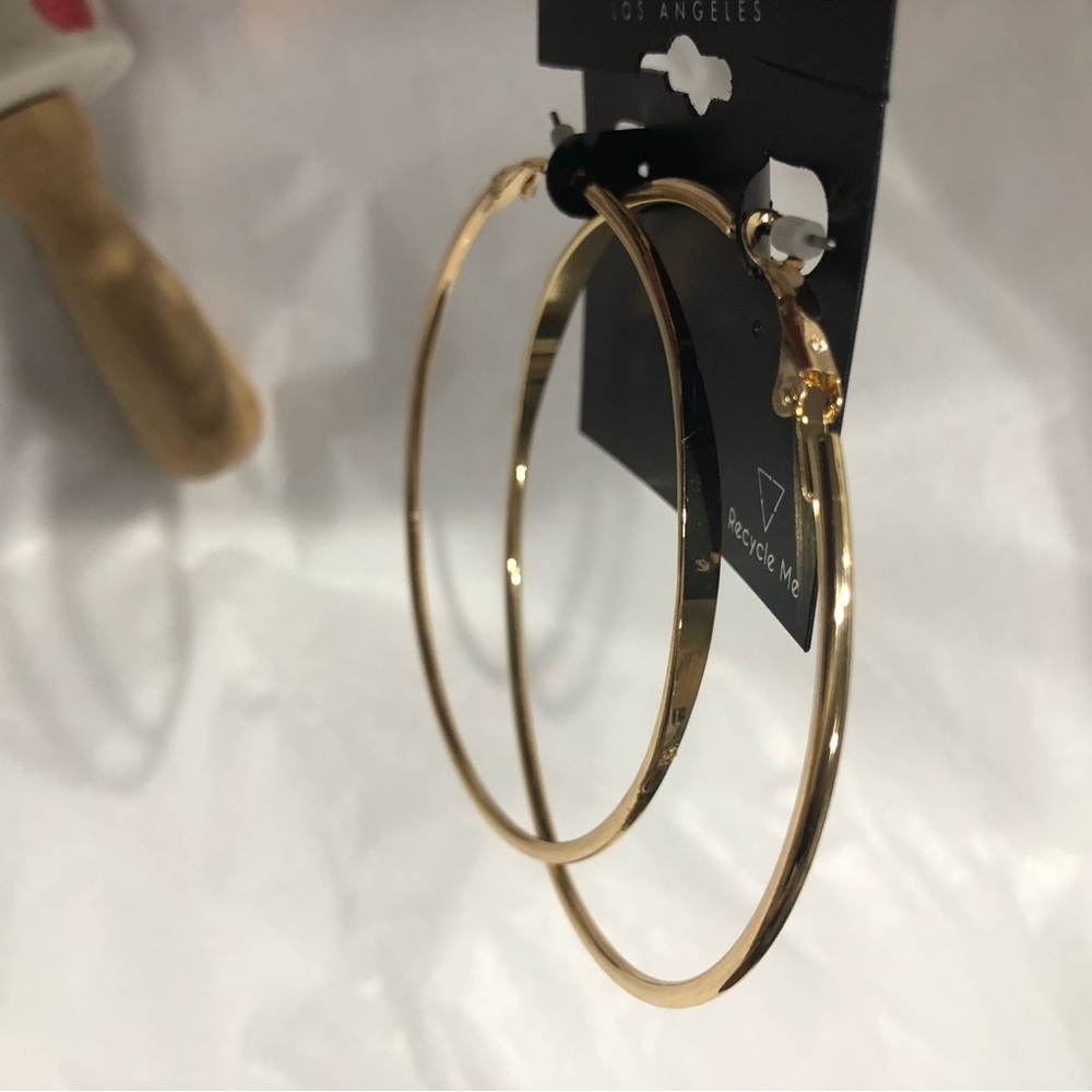 Guess gold plated 3” flat & round ede circular hoop earrings. new